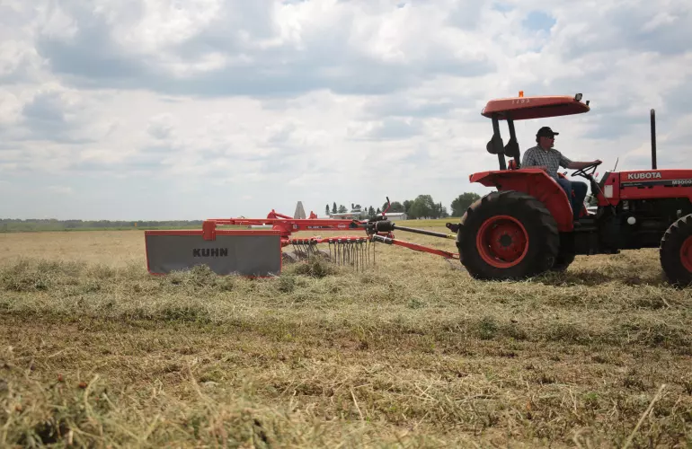 GA-4231-T_Action_02 - Copy.jpg