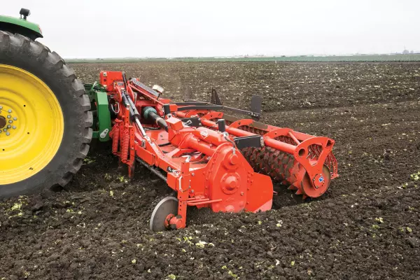 EL402R_Action_02.jpg