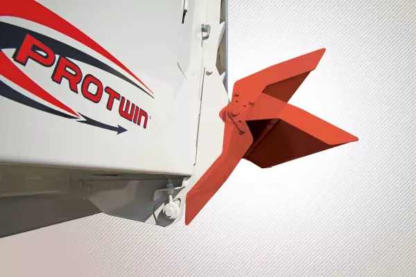 une photo en gros plan du déflecteur pour l’application précise de fumier.