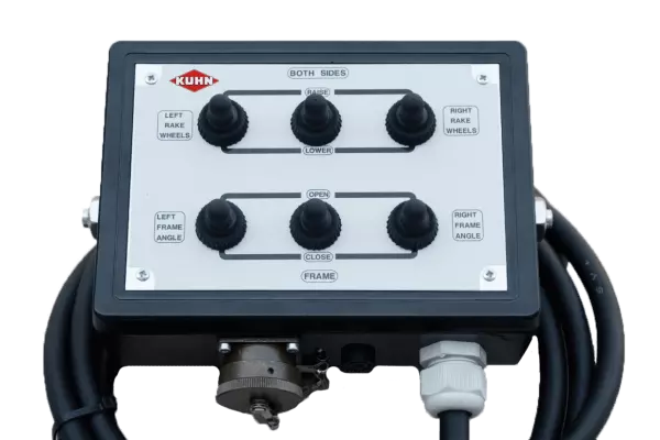 SR800_In-CabControl.png