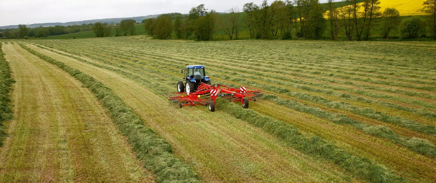 GA8121_Action_02.jpg